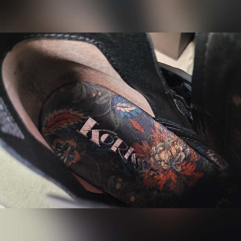 Korks Boots - Picture 5 of 5